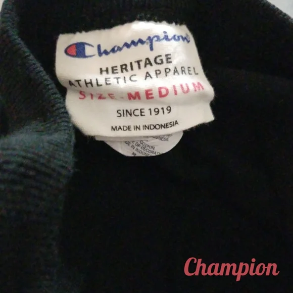 Champion 'all over logo' print tee - short sleeve - Picture 3 of 3